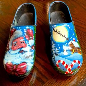 Holiday shoes with comfort built right in. Sanita